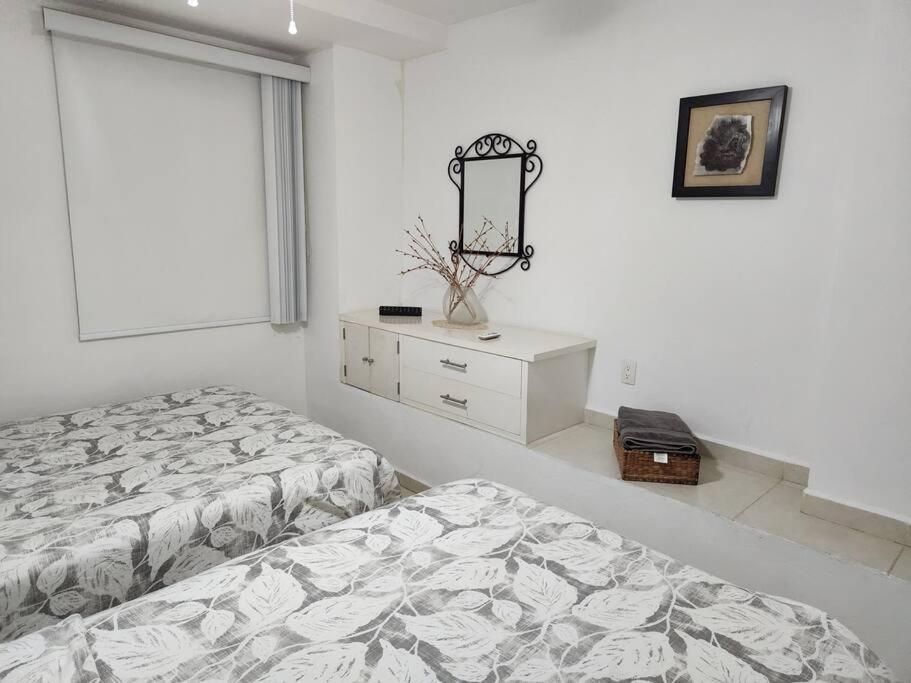Ferienwohnung Departamento De Lujo. Seguridad 24. Playa A Pasos. Acapulco Exterior foto