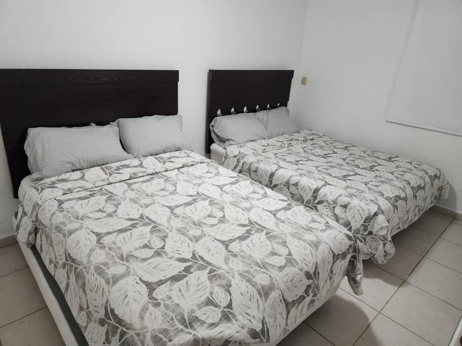 Ferienwohnung Departamento De Lujo. Seguridad 24. Playa A Pasos. Acapulco Exterior foto