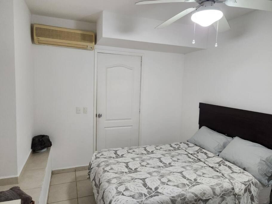 Ferienwohnung Departamento De Lujo. Seguridad 24. Playa A Pasos. Acapulco Exterior foto